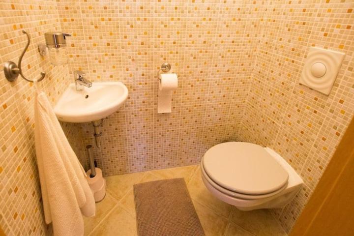 Cosy Apartment In Budapest Downtown With Free Garage Parking Luaran gambar